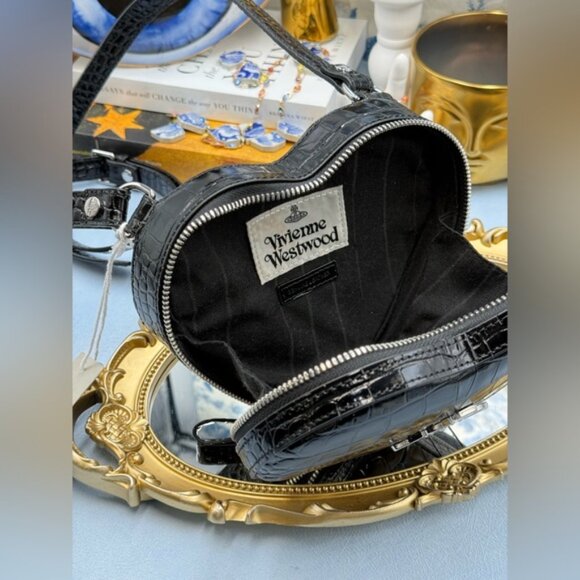 🆕 VIVIENNE WESTWOOD 🧿 NWT Ella Mini Heart Backpack, Black Croc - AUTHENTICATED - Picture 9 of 16